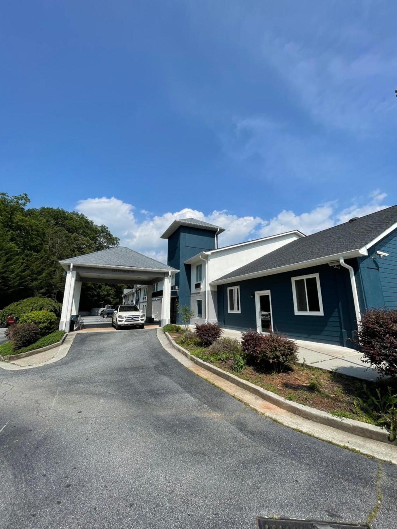 Clarion Pointe-Dillard Near Blue Ridge Mountains Hotell Eksteriør bilde