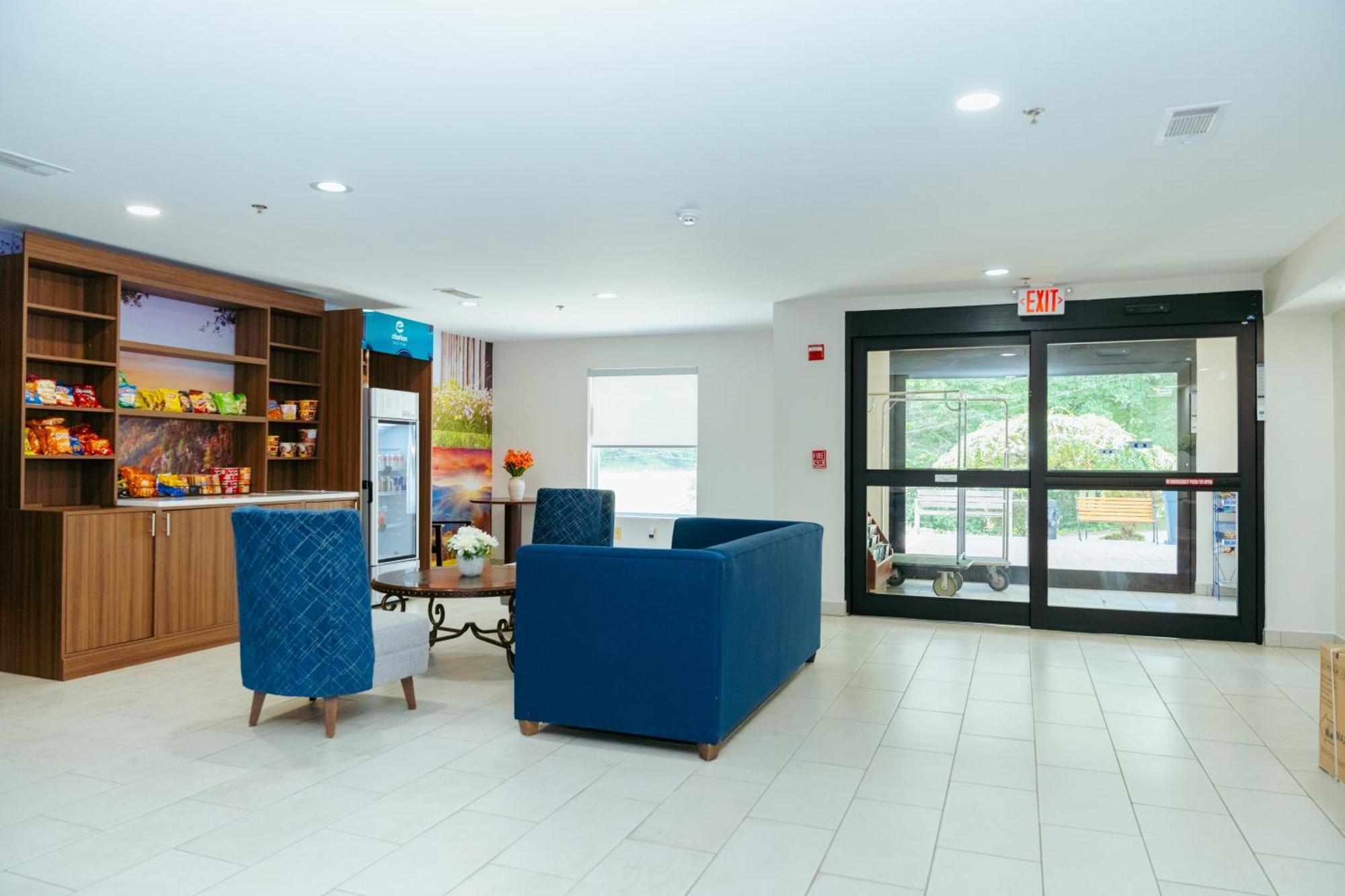 Clarion Pointe-Dillard Near Blue Ridge Mountains Hotell Eksteriør bilde
