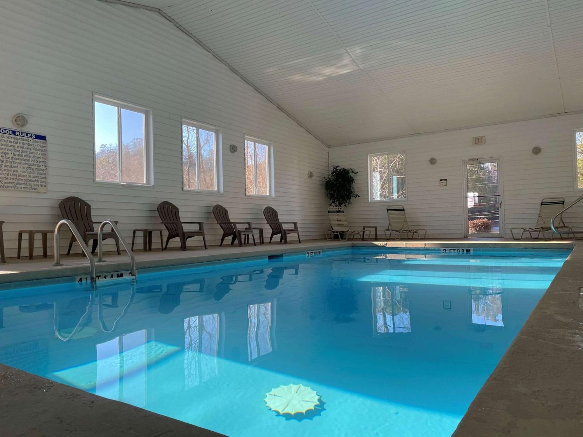 Clarion Pointe-Dillard Near Blue Ridge Mountains Hotell Eksteriør bilde